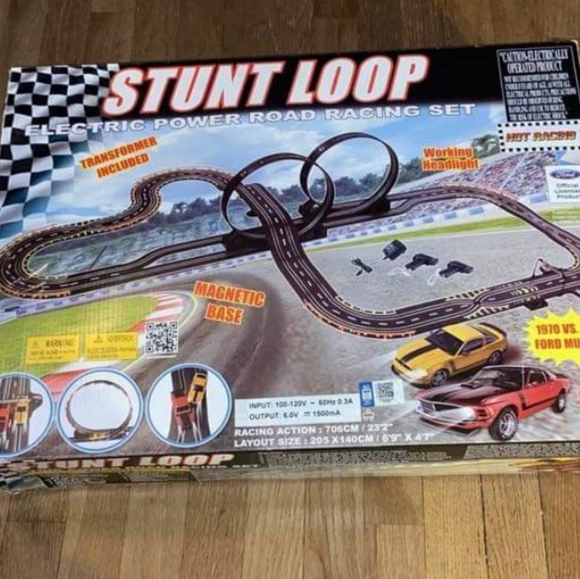 Two slot car tracks vintage with 9 slot cars three brand new never opened - Picture 1 of 5